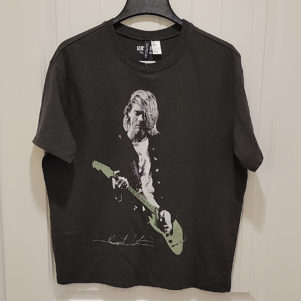 Kurt Cobain Tshirt Black Size Medium NWT - Picture 1 of 7